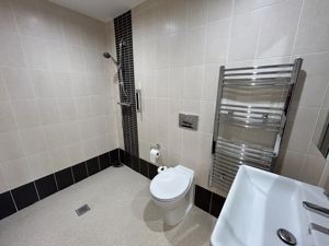 Photo 14- click for photo gallery